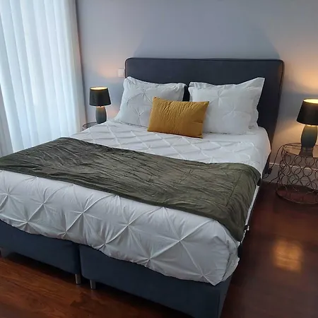 Cool בית הארחה 3*